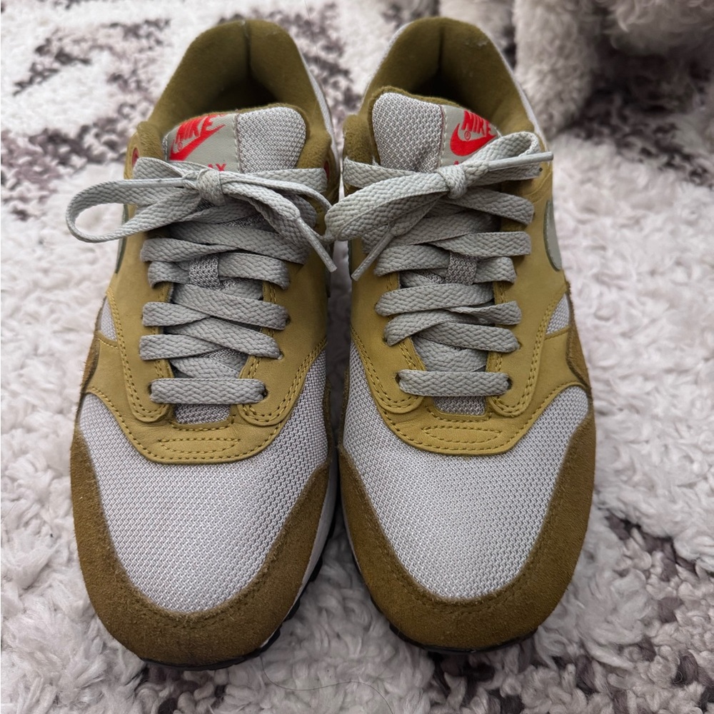 Nike Air Max Green Curry For Sale - Men’s Size 6 -$100